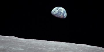 La Luna vista dalla missione Apollo 8, la prima nella storia dell'Umanità a raggiungere l'orbita lunare con astronauti.