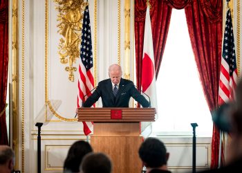 Biden durante una conferenza stampa in Giappone. Credits: New York Times.