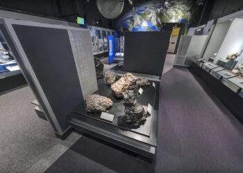 Smithsonian asteroid gallery