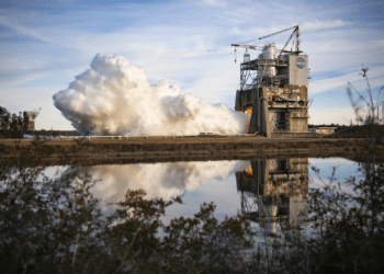 Lo static fire test effettuato il 17 gennaio al motore RS-25. Credits: NASA