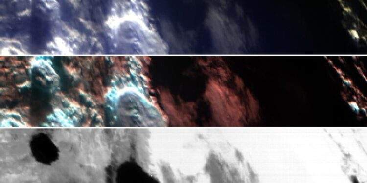 Tre viste in tre diverse lunghezze d'onda della Terra, ottenute dallo spettrografo MAJIS a bordo della sonda JUICE dell'ESA durante il sorvolo del 20 agosto 2024. Credits: ESA/JUICE/MAJIS