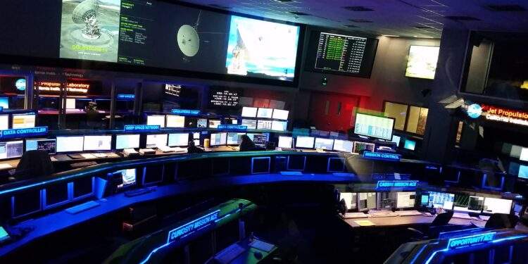 Una delle aree della Space Flight Operation Facility del JPL a Pasadena, in California.